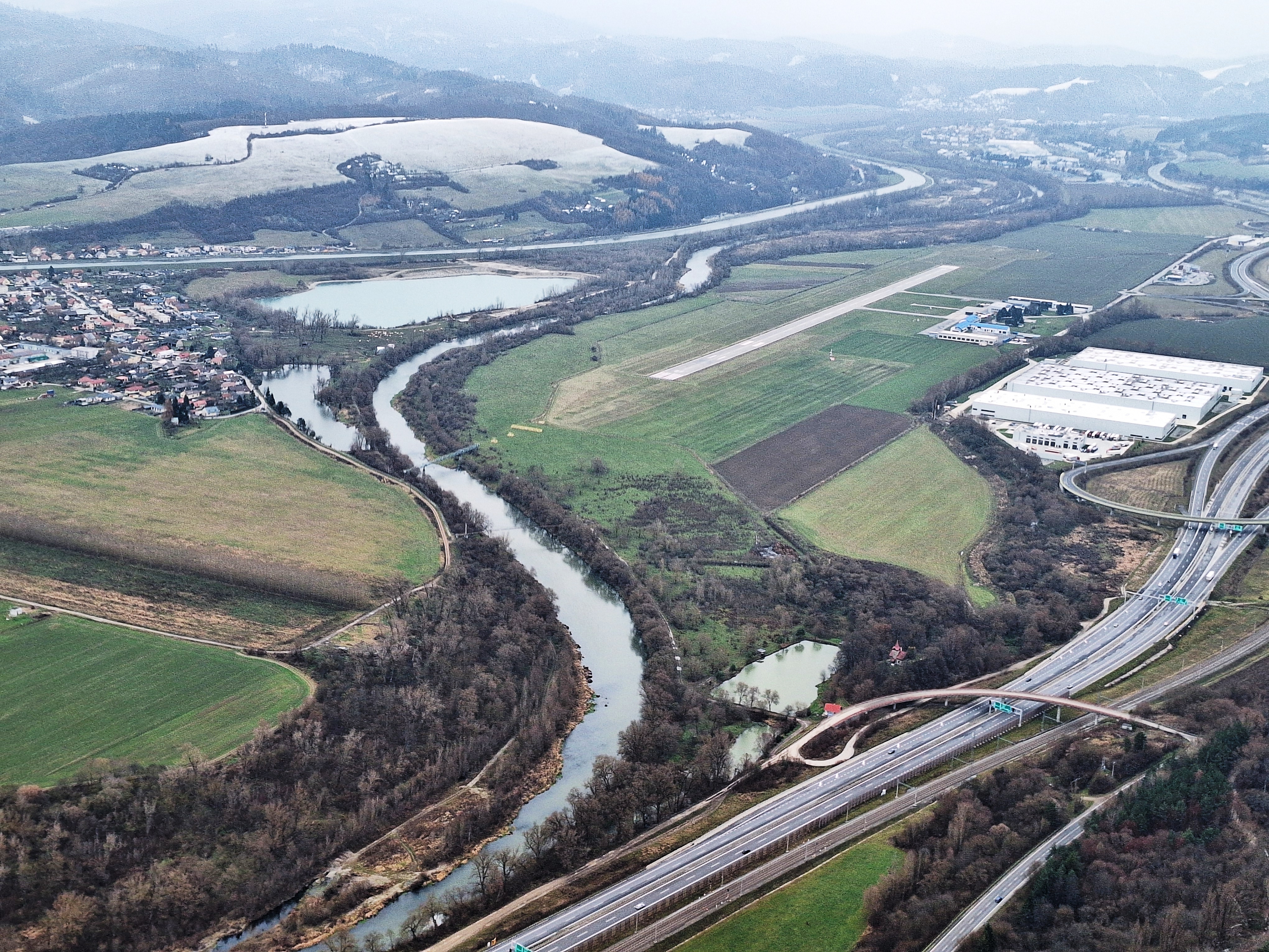 Letisko Žilina – pohľad na letovú plochu